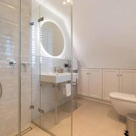 John Tatil Evi Oldsum